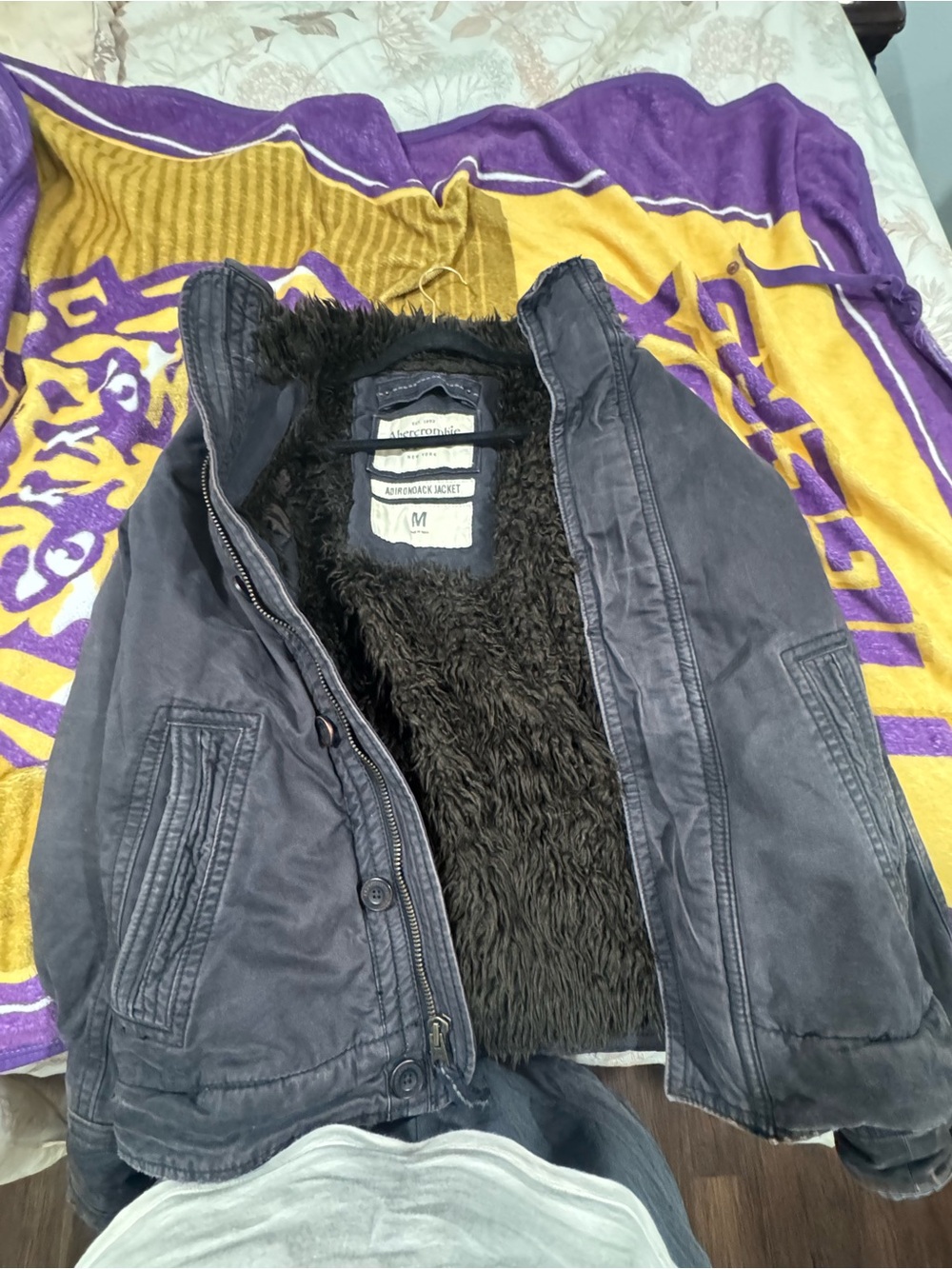 Abercrombie and fitch Adirondack men’s  jacket- M